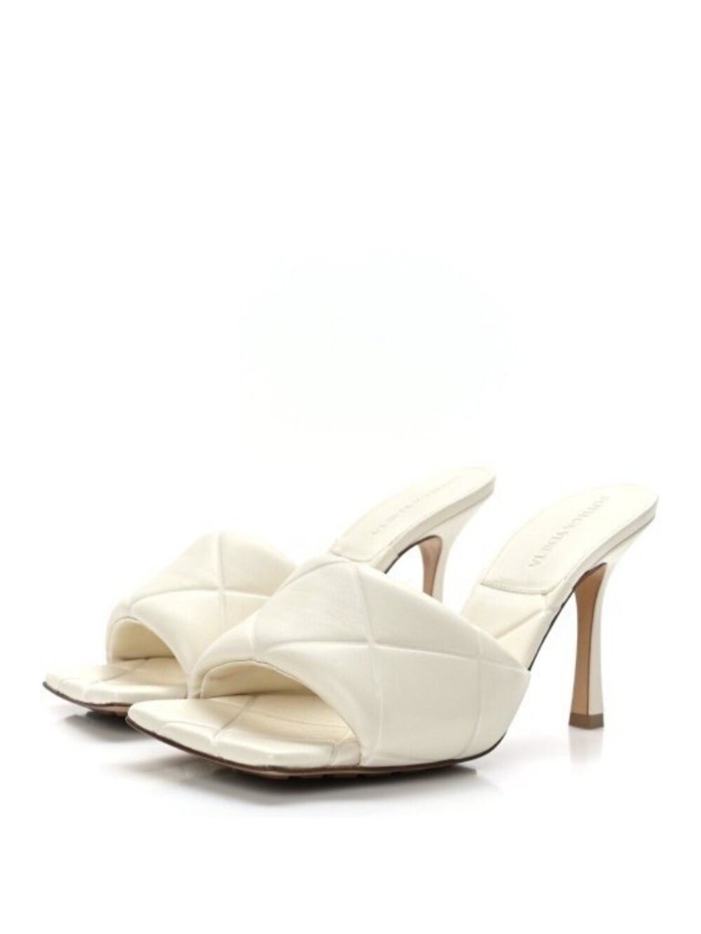 NEW BOTTEGA VENETA Nappa Quilted Rubber Lido Mule Sandals 39 Wax